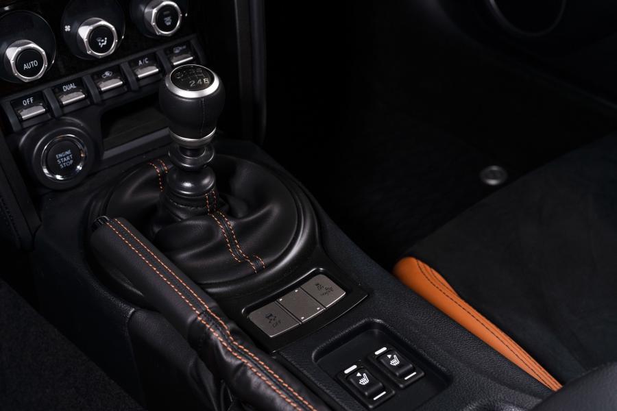 Детали интерьера Toyota GT 86 Hakone Edition 2019 года  (NA) (фото 11 из 13)